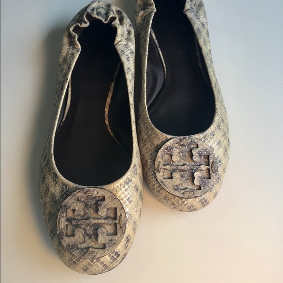 Tory Burch cream/grey snakeskin flats size 7.5 - Picture 1 of 5